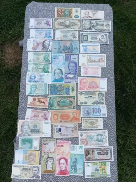 Lot De 186 Billets Du Monde J'ai Mais Plusieurs Photos