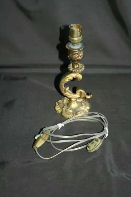 Pied de lampe ancien en Bronze