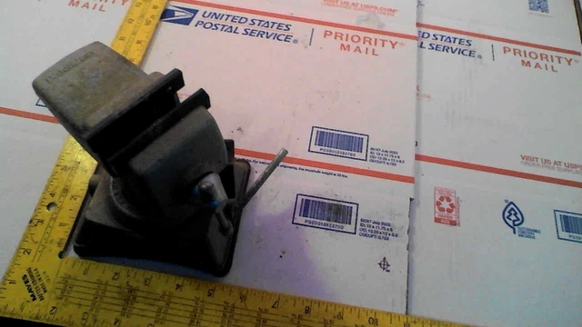 Panavise 301 2-1/2" Light Duty Multi-Angle Vise With Stationary Base USED DUSTY