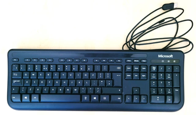 Job lot 15 Keyboards - Mixed Makers - All (Bar 1) Tested and Working