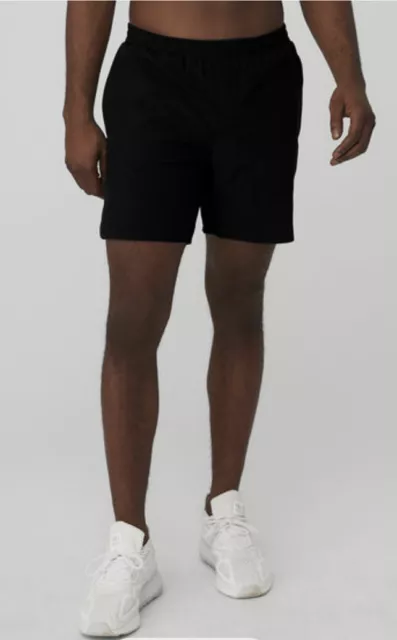 Lululemon Men’s “Traction” Short 7” Inseam with 5” Liner (M)