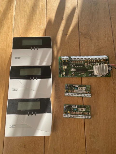Sistema di allarme domestico DSC UA186 PC5108 LCD5501ZINTSP usato in ottime...