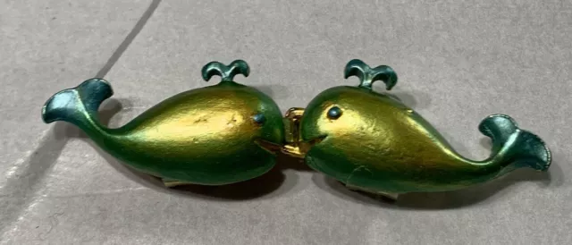 Vtg 70s 2-pt Belt Buckle Spouting Whale Greenteal Metallic Enamel Goldtone 3.5”L