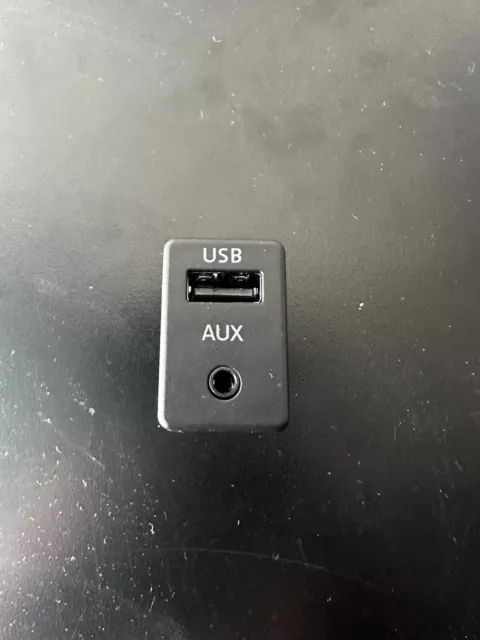 Auto Auto USB AUX In Buchse Schalter für BMW 3 5 Serie E87 E88 E90 E91 E92