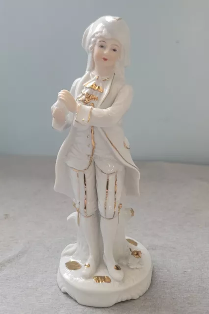 Vintage 18th century MAN W WHITE AND GOLD Porcelain ceramic figurine