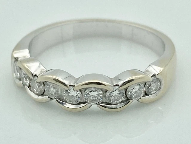 Demi-Alliance En Or Blanc 18k Avec Diamants - 0.50 Carat, Taille 52 - Occasion Très Bon État