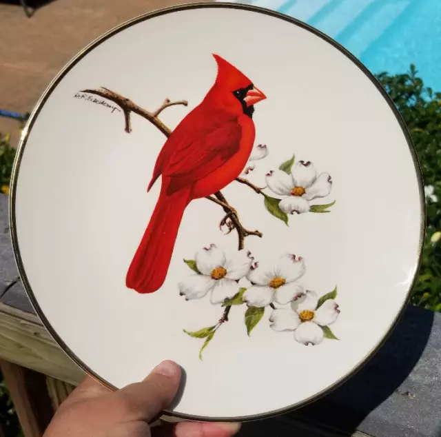 10.25" Cardinal North American Songbird Plate 1974 By Don Eckelberry Birds Red