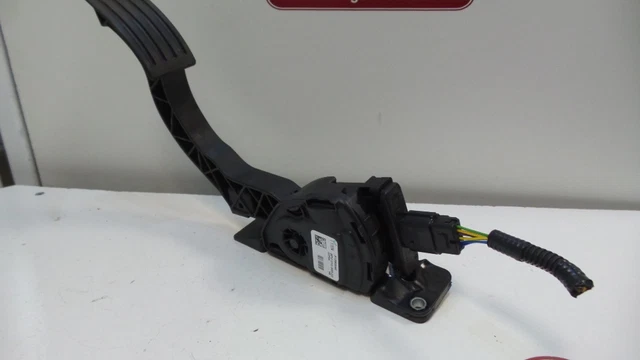 31280595 GASPEDALSENSOR Volvo V40 Cross Country (MZ) 1.6 D2 (D4162T) 2015