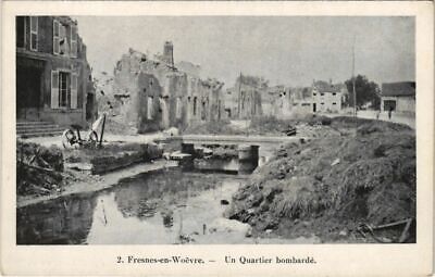 CPA FRESNES-en-WOEVRE Un Quartier bombarde (152611)