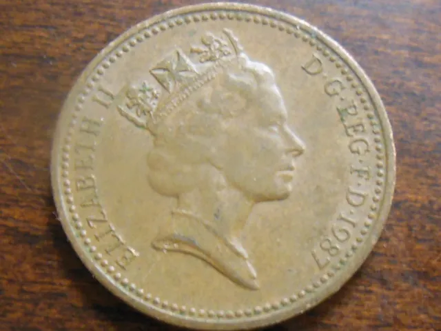 1987 Britain One (1) Penny "Elizabeth ll" Coin