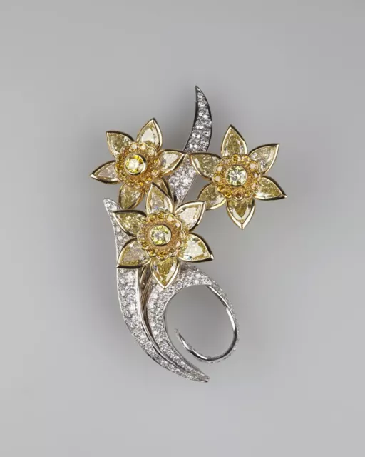 925 Sterling Silver Brooch inspired by The Queen Elizabeth Daffodil Brooch