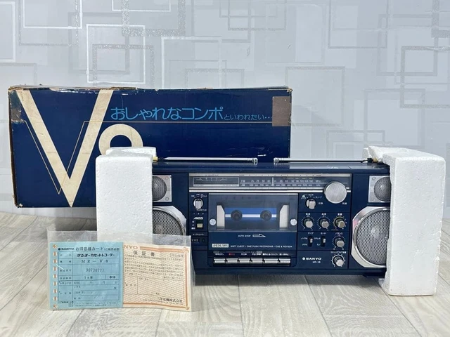 SUBLIME POSTE RADIO Sanyo Boombox, 4 Band Stereo Radio Cassette