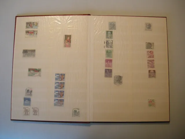 Briefmarkenalbum - ca. 140 verschiedene Marken & Länder - sehr gut erhalten