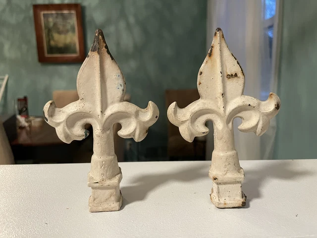 2 Cast Iron FLEUR DE LIS Finials Garden Home Decor Architectural Salvage
