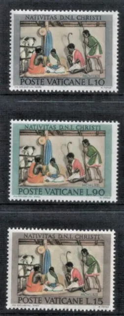 VATICAN CITY - 1962 Christmas Stamps Set of 3  MNH