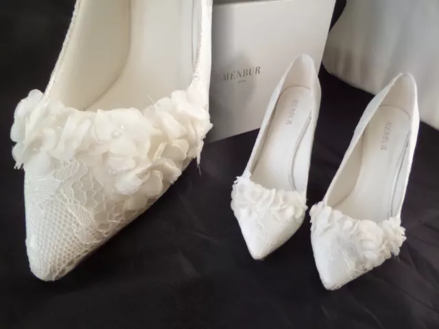 NIB Menbur Lucia IVORY Lace Flower Pointed Heels sz 6 US EUR 36 Gorgeous READ