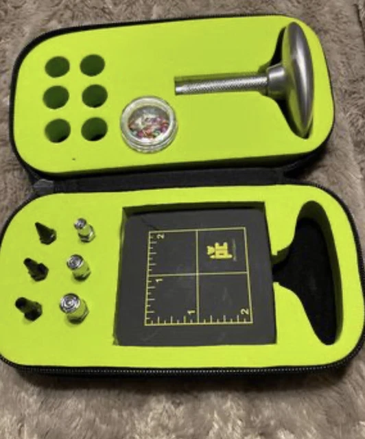 Juego de herramientas de ojales para álbum de recortes Provo Craft Silent Setter de 8 piezas con estuche con cremallera en excelente estado