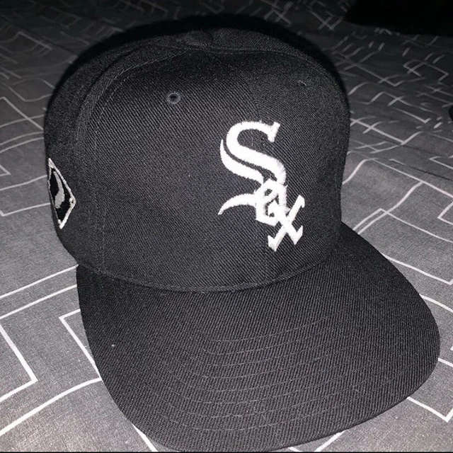 VINTAGE TUPAC WHITE Sox Blockhead Snapback Raiders Baseball