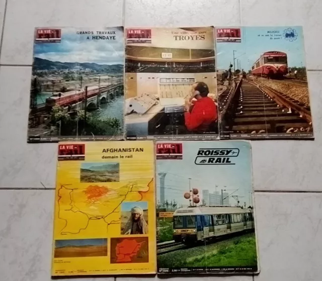 Lot de 5 revues La Vie Du Rail N° 1483,1486,1518,1542,1545