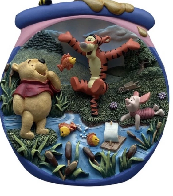 Disney 2000  Winnie the Pooh 3D Wall Plate “ Fishin For Fun” Baby Room Decor