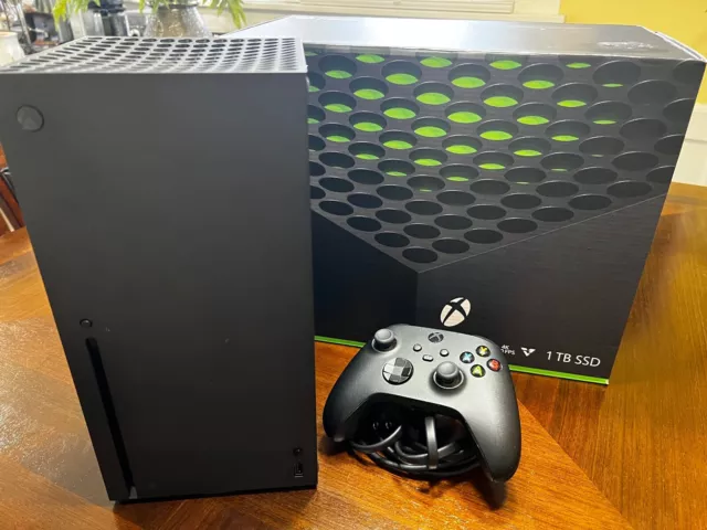 Microsoft Xbox Series X 1TB Video Game Console - Black Excellent Condition