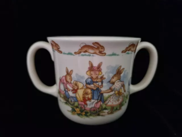 Taza de bebé vintage Royal Doulton Bunnykins Bone China con dos asas