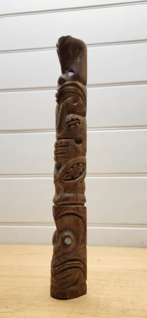 VINTAGE Carved Solid Wood TIKI TOTEM STATUE NEW ZEALAND MAORI PAUA SHELL  37cm