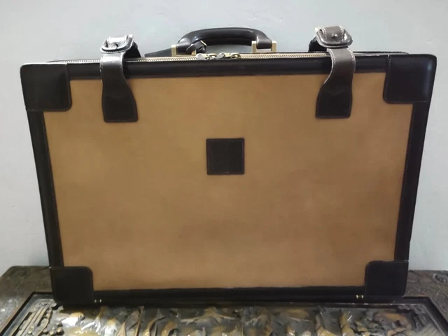 Ancienne valise de cabine  en parfaite état jamais utilisé