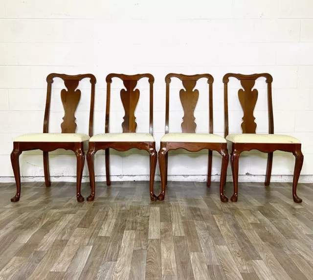 Vintage Pennsylvania House Queen Anne Style Cherry Dining Side Chairs - Set of 4 Vintage Pennsylvania House Queen Anne Style Cherry Dining Side Chairs - Set of 4