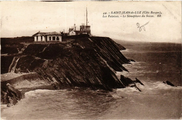 CPA AK ST-JEAN-de-LUZ Les Falaises le Semaphore LIGHTHOUSE LIGHTHOUSE (708581)