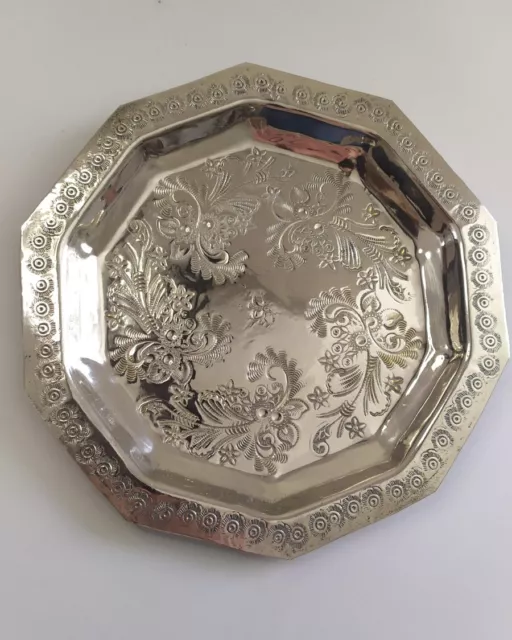 Ancienne Assiette Decorative Marocaine En Argent Cisele A La Main Piece Unique