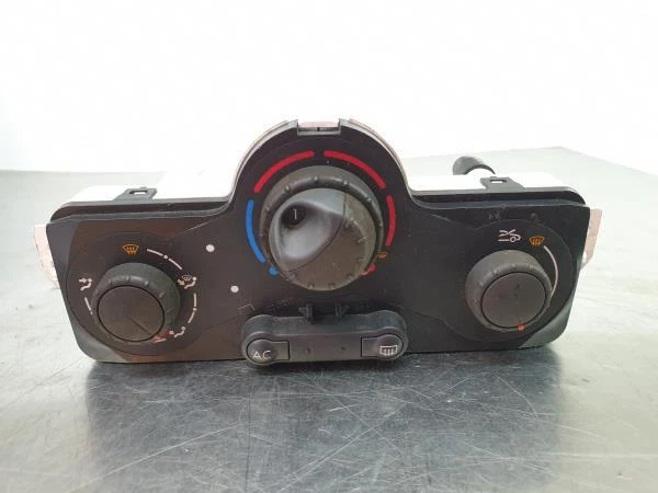 Régulateur Moteur Ventilateur Chauffage Pour Renault Clio III, Grandtour, Modus - Référence 7701209803