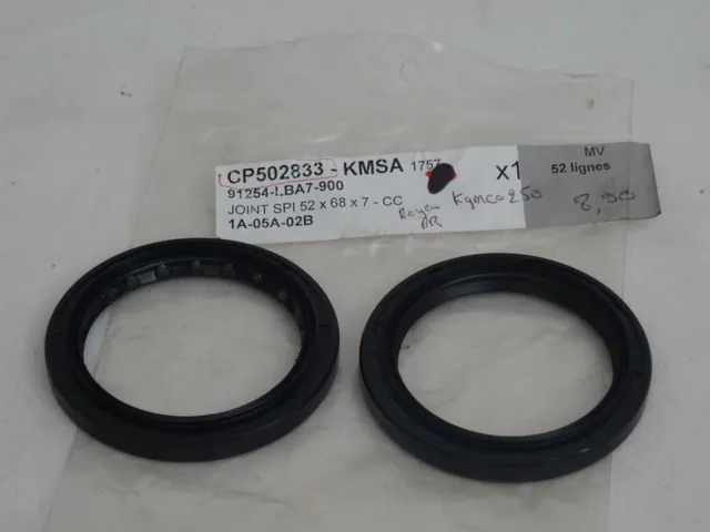 KYMCO/KOK 91254-LBA7-900 2 joints spi de roue arrière 52x68x7-CC MAXXER 250-300