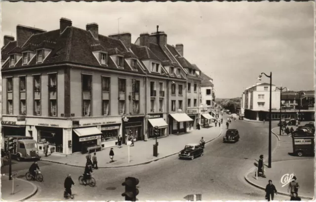 CPA ÉVREUX-Place du Grand Carrefour (29059)