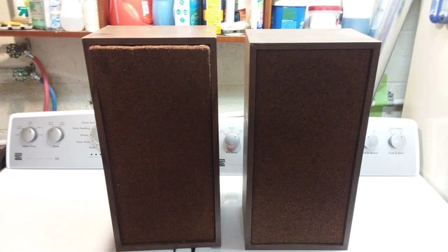 2 vintage fisher speaker XP-55B