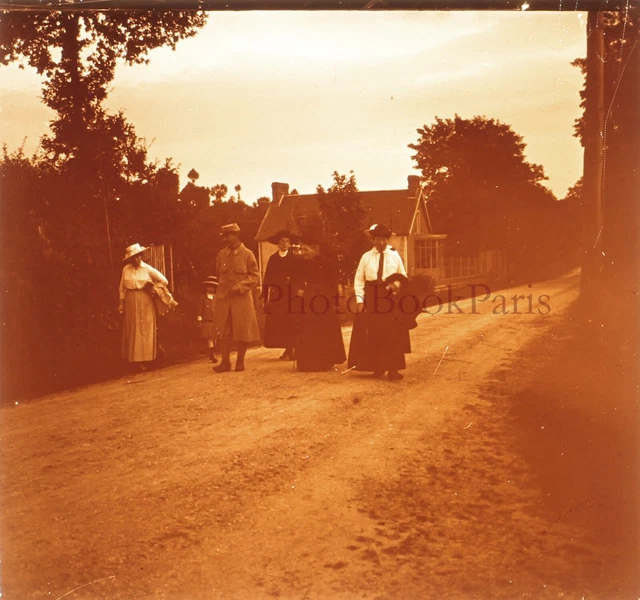Family Soldat Village France c1915 Photo Stereo Plate Vintage V33L27n2