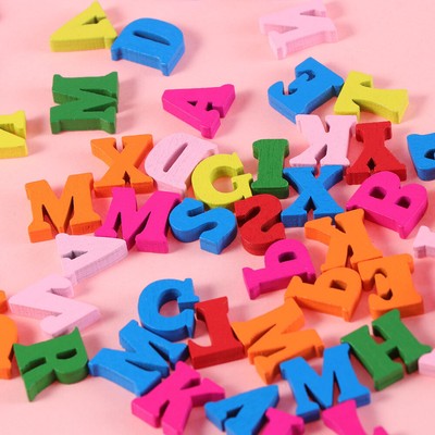 EXCEART 100 Pezzi Alfabeto in Legno A-Z Lettere Minuscole Piccole Fette di Legno per Decorazione Regali Educazione Giochi Fai da Te Artigianali 