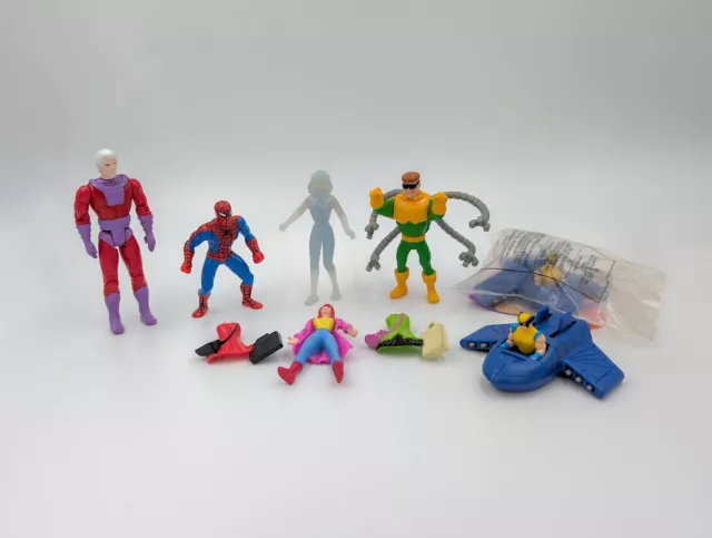 1993 TOY BIZ Magneto Figure & 1994/1996 Marvel Spider-man 7 Toy Lot Wolverine