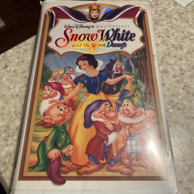 WALT DISNEYS SNOW White And The Seven Dwarfs £0.75 - PicClick UK