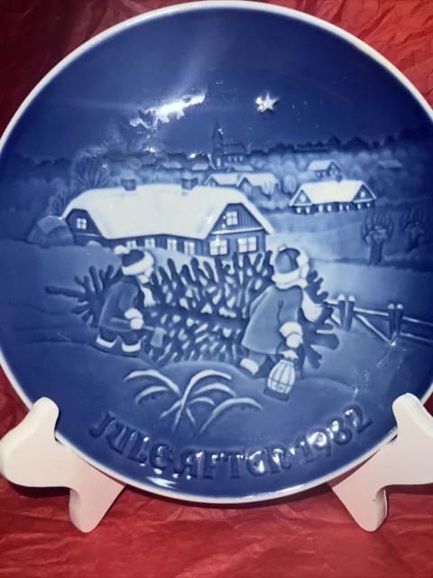B & G Christmas Plate JULE AFTER Bing & Grondahl 1982