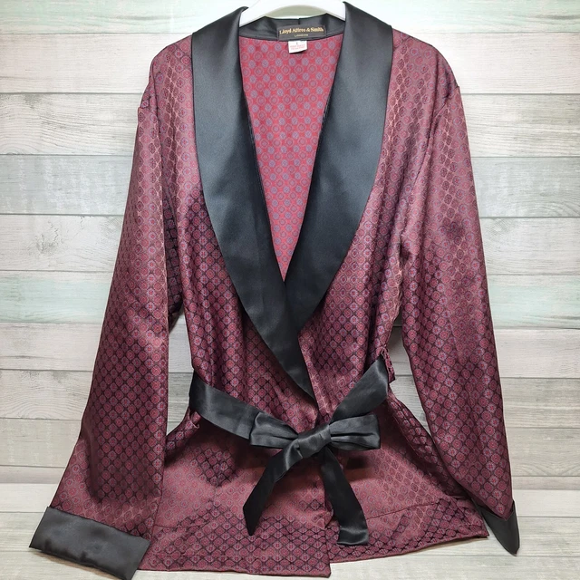 Lloyd attree and sales smith dressing gown