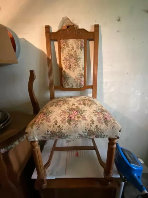 2 sedie antiche