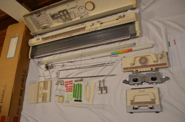 brother knitting machine Palie A KH-891 4.5mm Tested Working