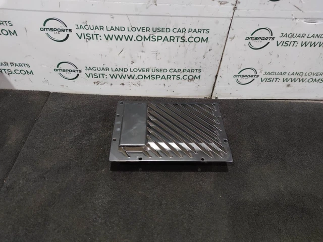 Genuine Land Rover Discovery 4 L319 Boot Badge – Black & Silver, OEM DAH500330