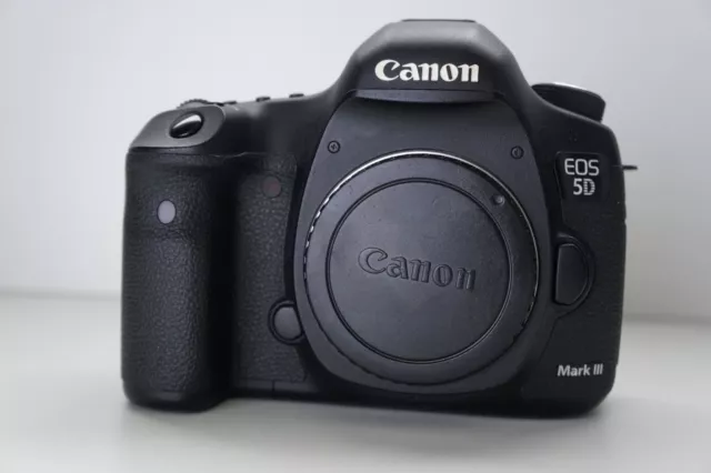 Canon EOS 5d Mark III 22.3mp Numérique Corps Appareil Photo + L Bracket plate