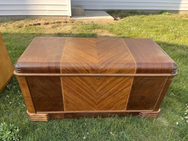 Lane Furniture Waterfall Art Deco, Mid Century Modern Cedar Chest