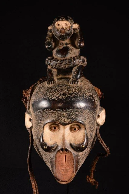 18301 African Large Bulu Helmet Mask/Helmet Mask Cameroon