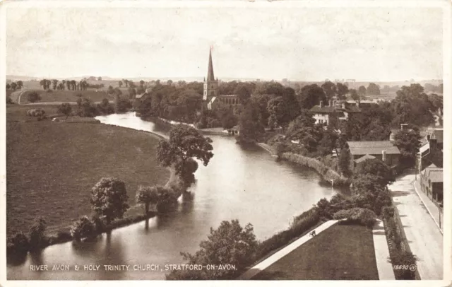 R213645 River Avon and Holy Trinity Church. Stratford on Avon. British Manufactu