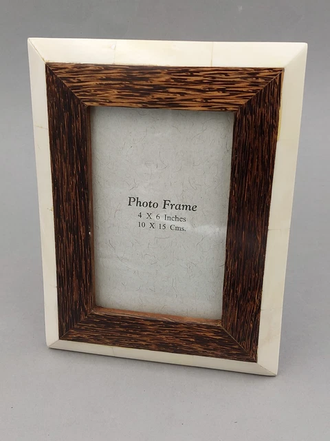 Grand Cadre Photo Style Rococo - Bois Martelé Et Résine Aspect Métal Argenté - 60x26cm