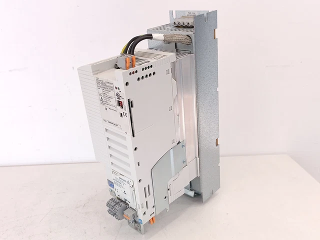 E82EV552K4C200 NEU LENZE E82EV552_4C200 Inverter 8200 Vector 5.5kW E82EV552K4C200 NEU LENZE E82EV552_4C200 Inverter 8200 Vector 5.5kW